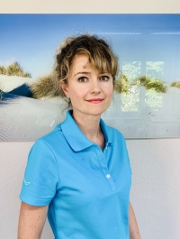 Marina Neufeld Assistentin Dr. Stark Marina Neufeld