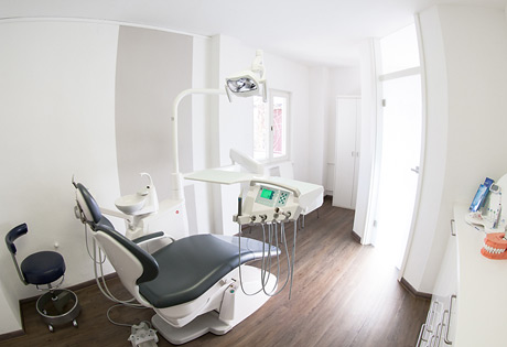 Behandlungsraum 02 Dr. Stark